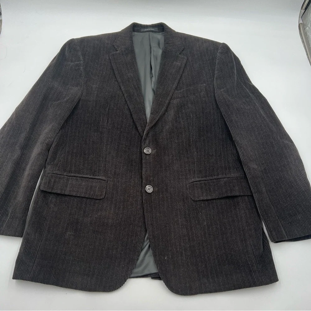Chaps men's brown corduroy blazer/ sports coat‎  sz38R.  100% cotton.